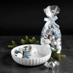 Georg Jensen Bernadotte skål gavepakke med chokoladekugler i sort stofpose