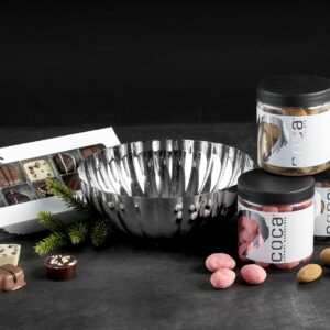 Georg Jensen Bernadotte skål gavepakke med chokolade og lakrids i stofpose