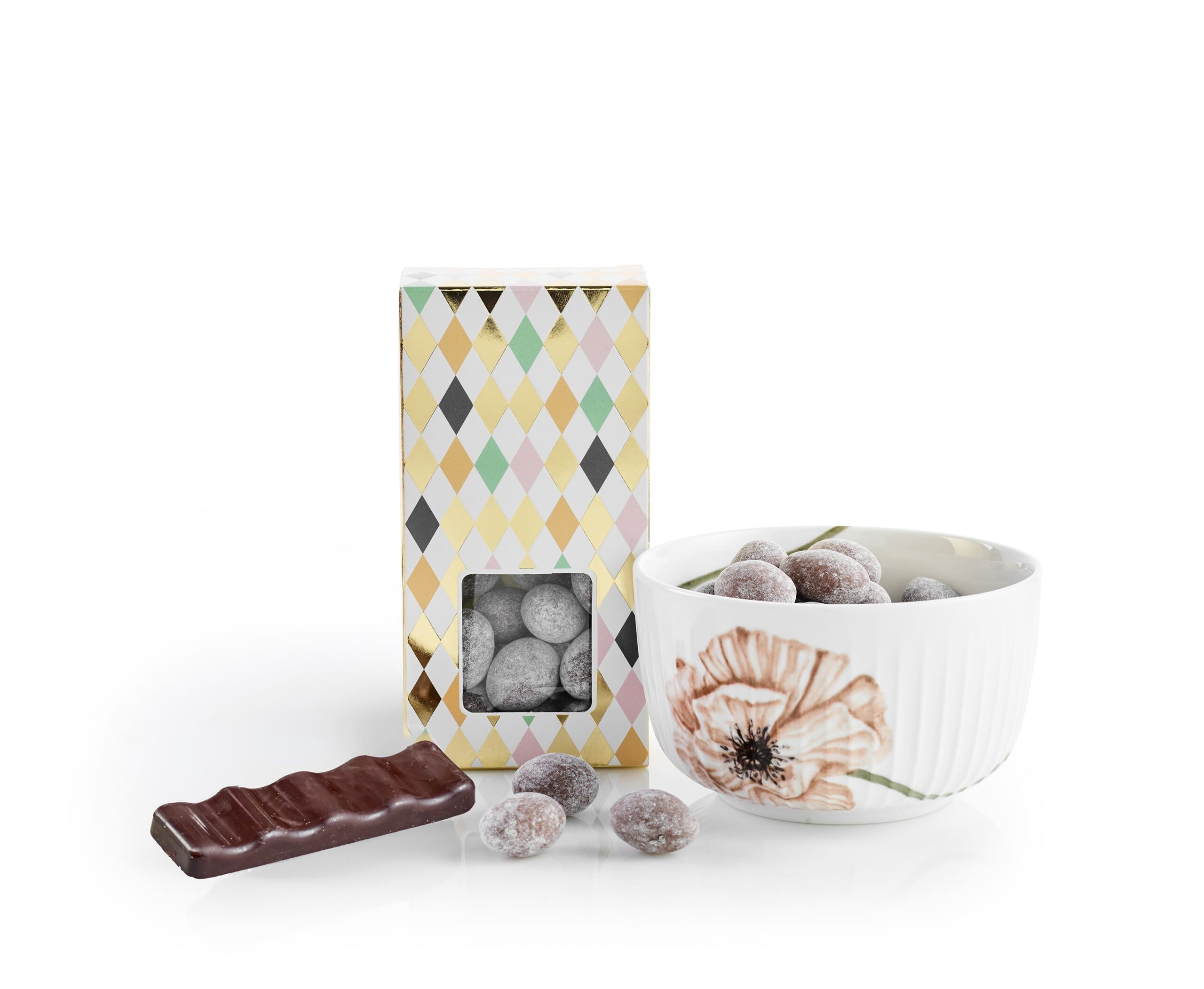 Kähler Hammershøi skål Poppy gavepakke med chokolade og mandler