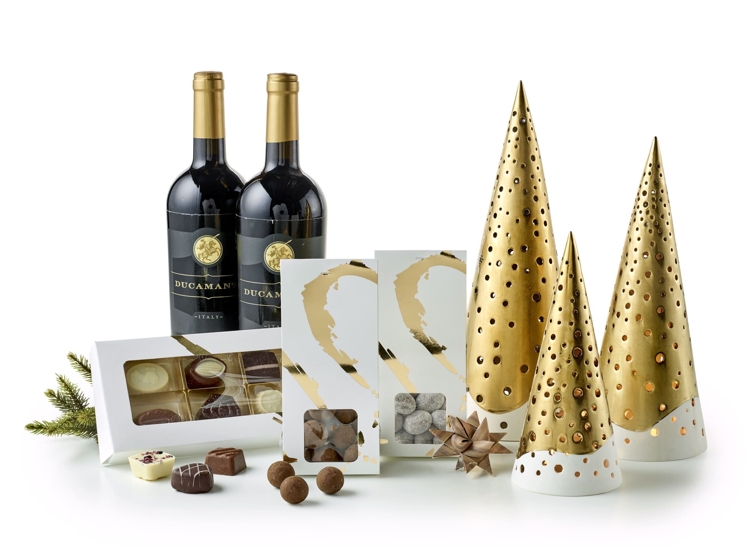 Kähler Nobili juletræer med vin og chokolade gavepakke