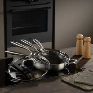 Hexa pandesæt fra byGaard med tre stegepander og sauterpande
